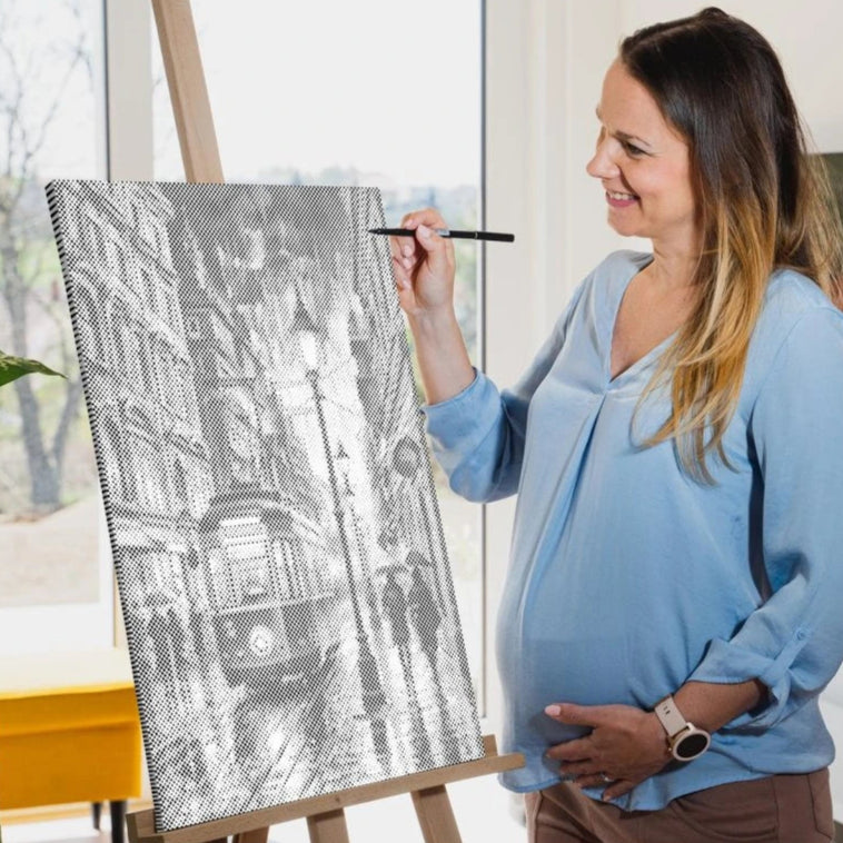 Dot Painting Nachttram im Regen – Punktmalerei Stadtmotiv mit Straßenbahn bei Nacht und Regen