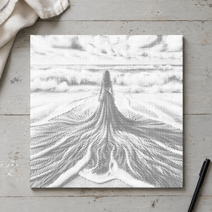 Stippenschilderij “Tussen hemel en zee”, van bovenaf op een werktafel bij zacht daglicht.