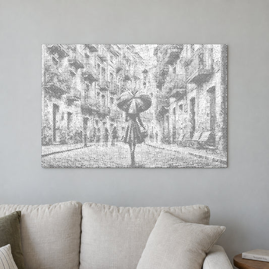 Stippenschilderij “In de regen”, aan een lichte muur in een kamer met zacht daglicht.