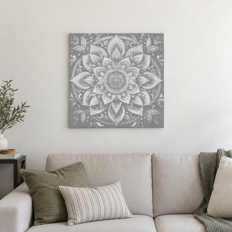Stippenschilderij “Moderne Mandala Muurkunst”, aan een lichte muur in een kamer met zacht daglicht.